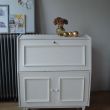 Leuke oude secretaire geverfd in Old White + was. Voorheen donker eiken